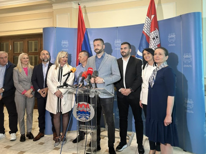 Нинковић: Без буџета у Бањалуци ће стати живот