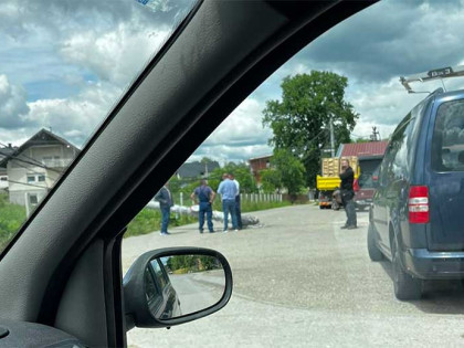 Оборио возилом електро стуб, већи дио бањалучког насеља остао без струје