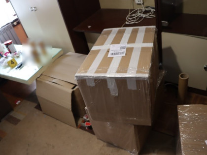 Mladić i djevojka u stanu držali 500.000 tableta! (FOTO)