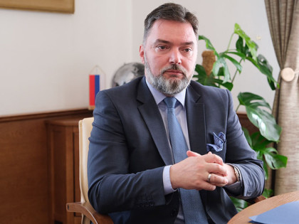 Кошарац: Делегати из "киндер јаја" служе за забаву бошњачке јавности