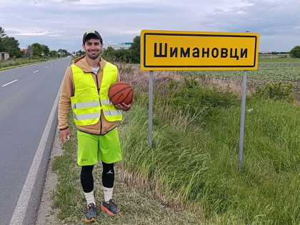 Aleksa sutra okončava humanitarni dribling do Beograda: Biću gost na koncetru Beogradskog sindikata