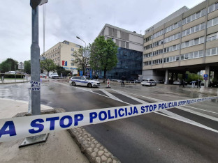 Djevojcica (9) teško povrijeđena: Udario je autobus na Smederevskom putu