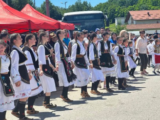 Na smotri folklora oko 600 učesnika iz Srpske i Hrvatske