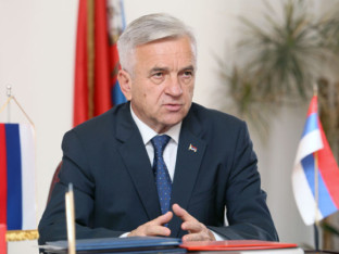 Čubrilović: Sastanci sa Šmitom ne smiruju krizu