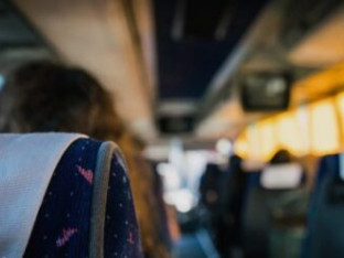 Autobus naglo zakočio, više putnika povrijeđeno