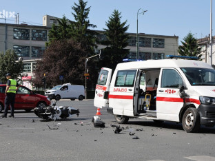 Sudar motocikla i Hitne pomoći - Više povrijeđenih, motociklista u teškom stanju