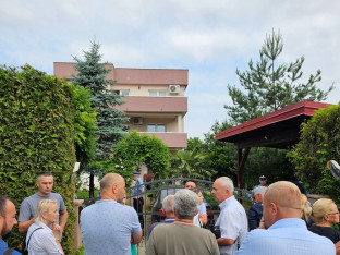 Kasapović: U toku pretresi kancelarije i kuće Miličevića i dva odbornika