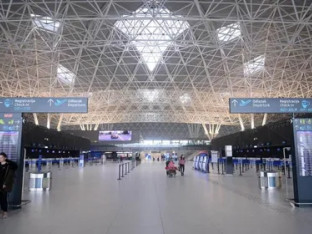 Osam evra za sate čekanja: Banjalučani zarobljeni na aerodromu u Zagrebu