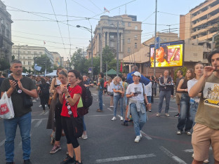 Protest „Pobunjenog univerziteta“ nastavljen ispred Vlade Srbije