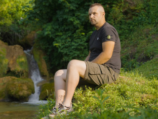 Aleksandar Bijelić snima film o svom selu kod Šipova