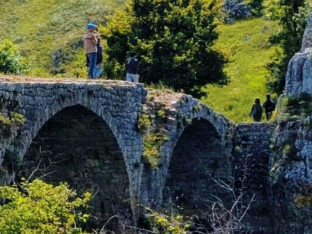APEL, dok ne bude kasno: Čuveni most - Ovčiji brod se obrušava (FOTO)