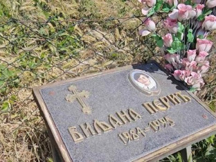 SKANDALOZNO Albanac bacio kraj puta spomen-ploču stradale srpske djevojčice