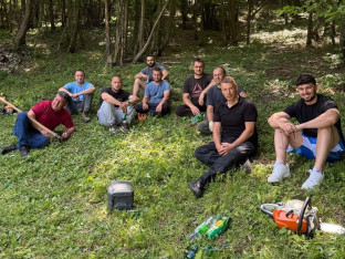 Nenad Nešić kosi na slobodi (VIDEO)