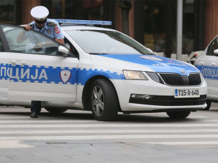 Policiji nudio mito, pa uhapšen