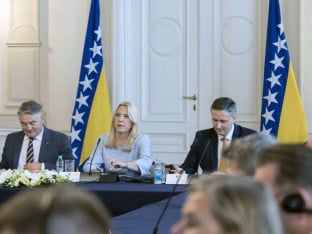 Komšić i Bećirović opet "oborili" budžet