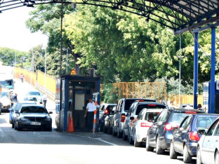U ponedjeljak će granicu moći preći samo vojnici, policajci i medicinari!