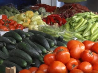 Gdje je skuplje povrće - u marketima ili na pijaci?