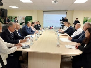 Rusija: Delegacija Srpske u posjeti onkološkom centru