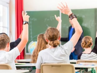Dva razreda u jednoj godini savladalo 15 đaka