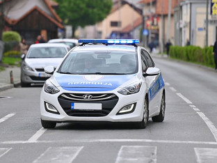 Maloljetnik vozilom oborio dječaka, pa pobjegao