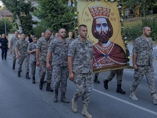 Litija ulicama Doboja, služen parastos za sve stradale Srbe