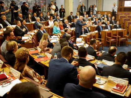 Skupština Crne Gore donijela odluku o slanju vojnika u Ukrajinu