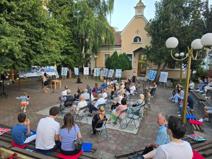 „Kriva Drina“ u Zvorniku: Veče knjige, humora i satire