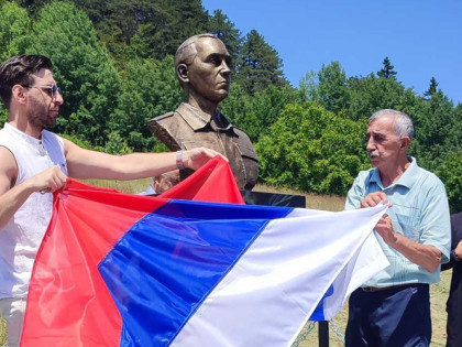 U Višegradu otkrivena spomen-bista komandantu Perici Markoviću