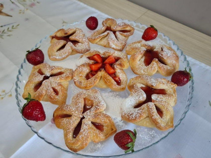 Recept dana: Jastučići sa jagodama