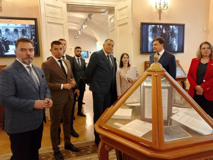 Dodik: Izložba u Sankt Peterburgu još jedna potvrda odličnih odnosa