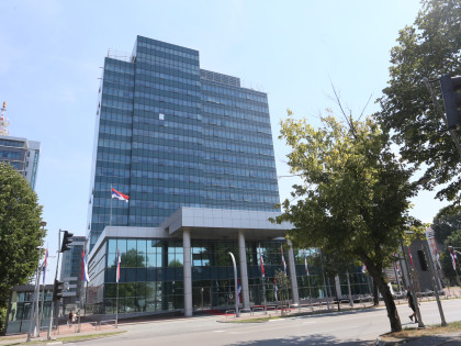 Чистачица у локалној управи боље плаћена него у Влади