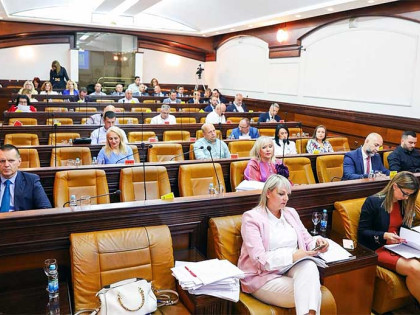 Pitanje vodosnabdijevanja Tunjica i neradna nedjelja ponovo prolongirani
