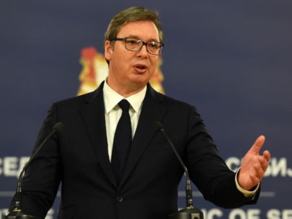 Vučić: Srbija obustavila izvoz municije svima