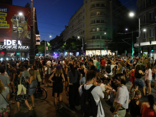 Blokade širom Srbije: Građani i studenti na ulicama (VIDEO)