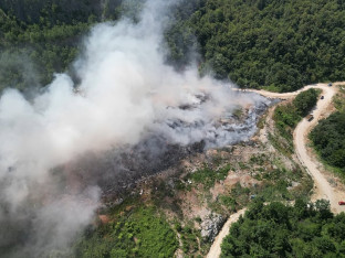 Vatrogasci iz Istočnog Sarajeva i jutros na deponiji otpada