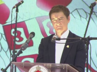 Brnabić: Srbija neće dozvoliti da se zaborav pretvori u laž