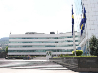 Zaposleni u zajedničkim institucijama BiH najavljuju proteste i tužbe