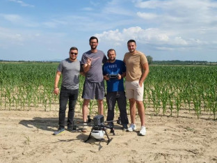 Bivši košarkaš danas pušta dronove i pomaže seljacima