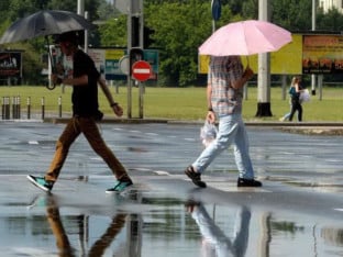 Večeras jače padavine, noćas pad temperature