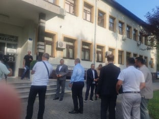 Nastavlja se haos u Tesliću, pala i krivična prijava