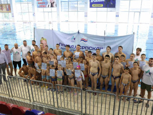 Završen projekat "Plivaj Srpska“: 100 mališana steklo osnovna znanja plivanja