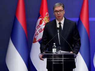 Vučić: Saučešće porodicama stradalih Bošnjaka u Srebrenici, ne smije se ponoviti