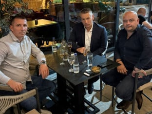 Dva odbornika SPS-a prešla kod Nešića