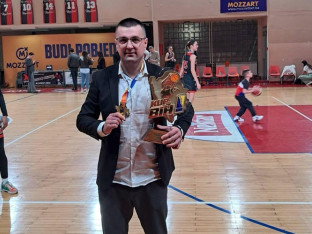 Ivan Simić produžio saradnju sa ŽKK Orlovi: Da napravimo  istorijski uspjeh