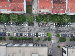 Blokada zgrade u kojoj živi prvi čovjek Novog Sada
