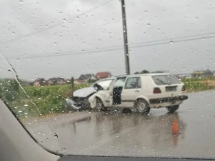 SUDAR KOD BIJELjINE Povrijeđen vozač!