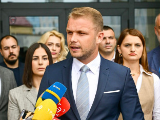 Stanivuković predao inicijativu: "Zakon o finansiranju stranaka je neustavan"