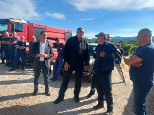 Додик у Требињу обилази подручја захваћена пожаром