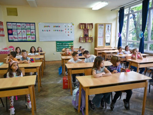 За деценију 1.800 првачића мање