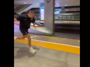 Ko je brži - Nikola Jokić ili brzi voz (VIDEO)